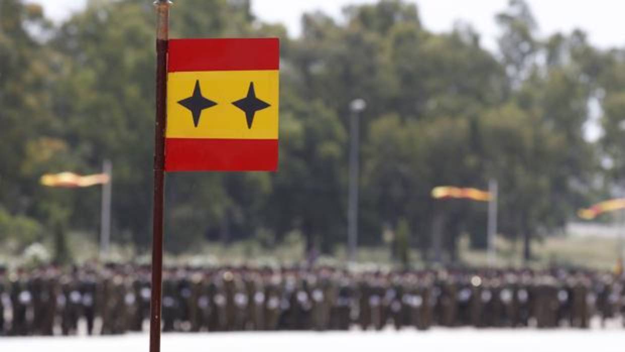 Desfile militar en la base cordobesa de Cerro Muriano