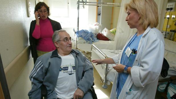 Los interinos del Servicio Andaluz de Salud podrán aspirar a cargos intermedios