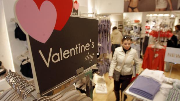 San Valentí: El 70 por ciento de los cordobeses celebrará el «Día de los Enamorados»