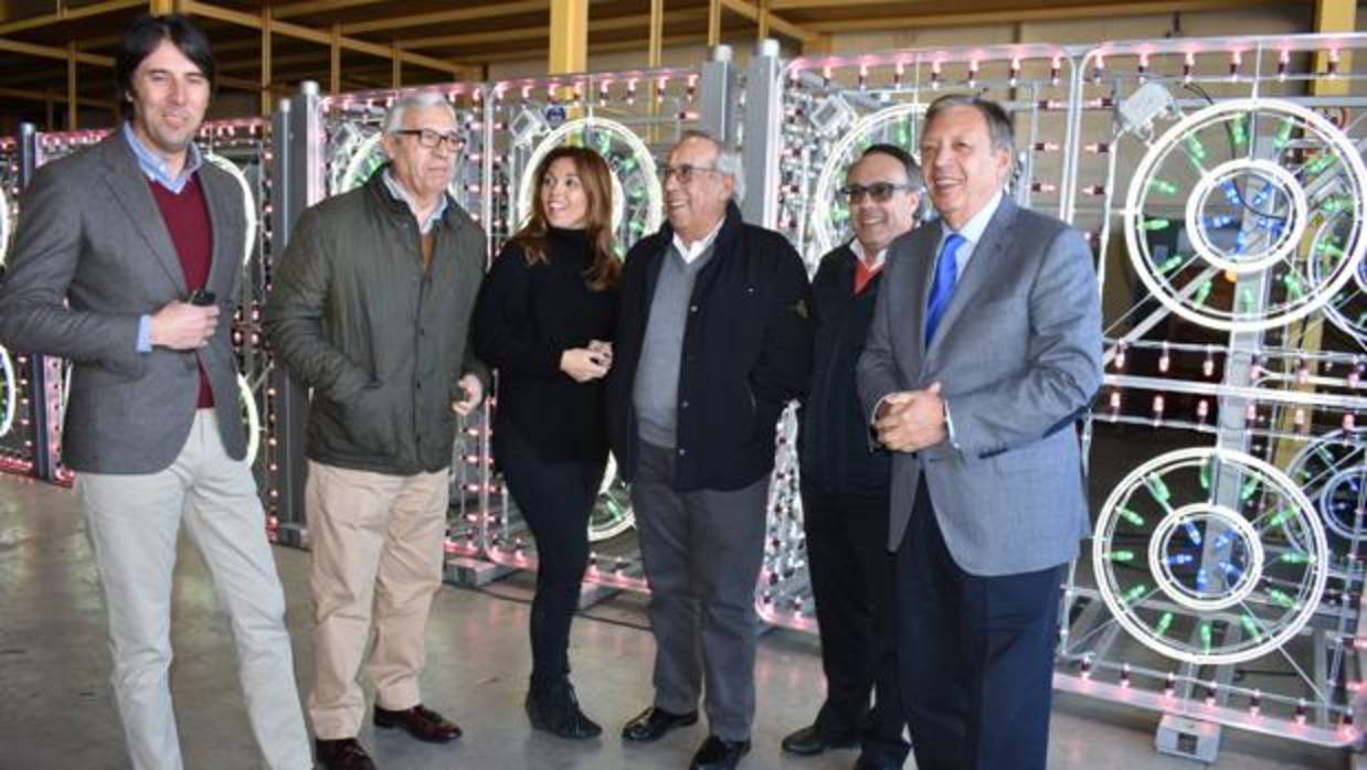 Directivos de Iluminaciones Ximénez, tras conocerse la noticia de la Medalla de Andalucía