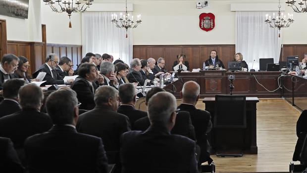 Sala de la Audiencia de Sevilla donde se celebra el juicio de la pieza política de los ERE