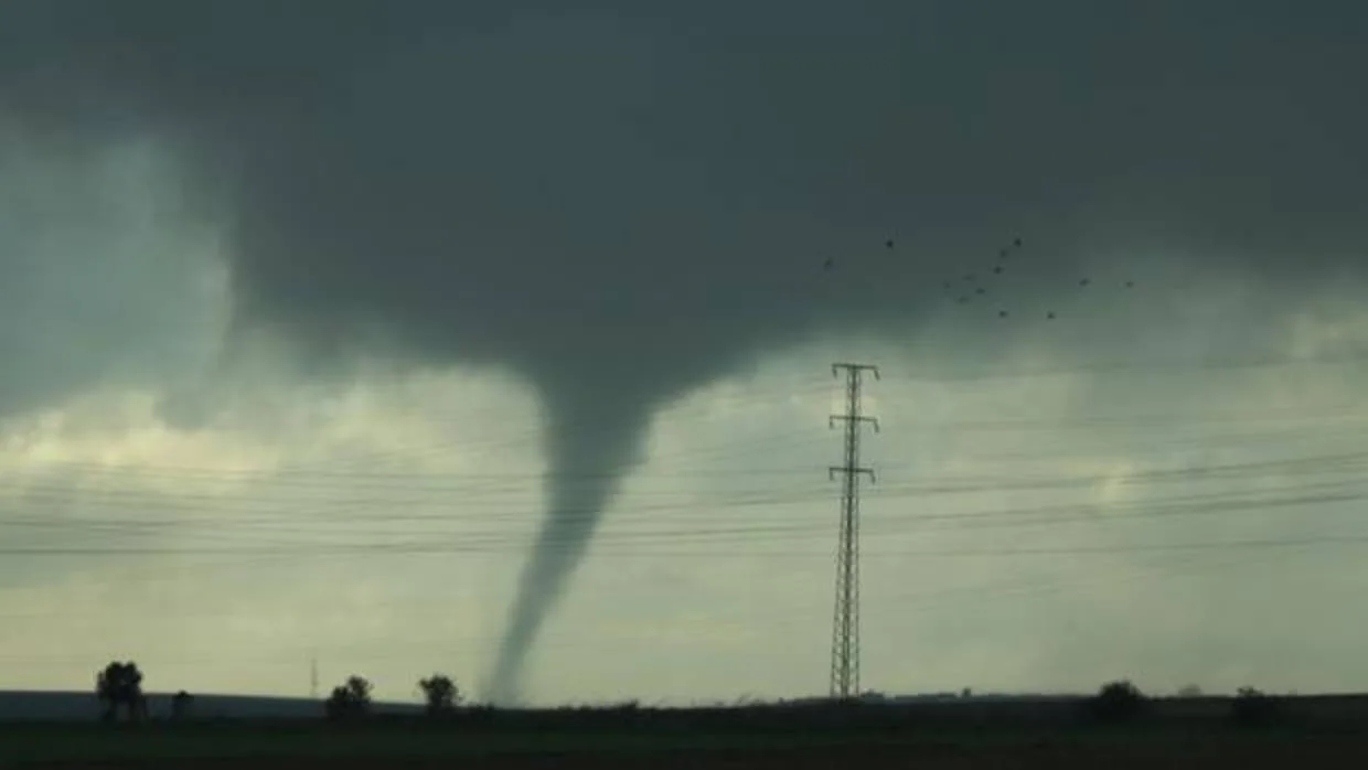 Imagen del tornado que ha pasado por Huelva