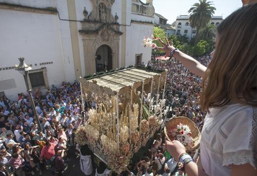La Virgen de la Esperanza, el Domingo de Ramos de la Semana Santa de Córdoba