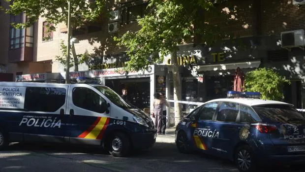 Una pelea entre compañeros de piso acaba con un herido por arma blanca en Granada