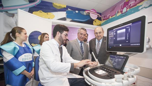 El Hospital de Cruz Roja en Córdoba adapta a los niños su unidad de radiología pediátrica