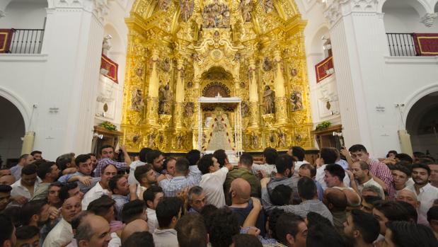 La Virgen del Rocío procesionará el 8 de septiembre para conmemorar el Centenario de la Coronación