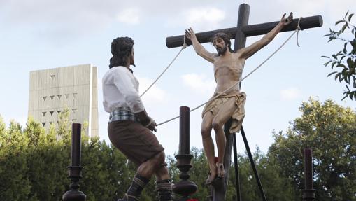 Cristo de las Lágrimas, junto al nuevo sayón