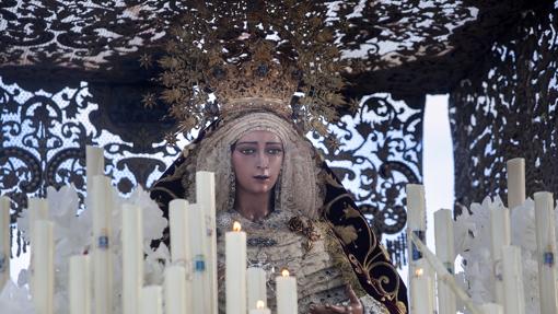 La Virgen de la Encarnación en el Domingo de Ramos de Córdoba