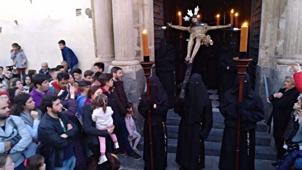 Semana Santa de Córdoba 2018: El Vía Crucis pone a todas las hermandades del Lunes Santo en la calle