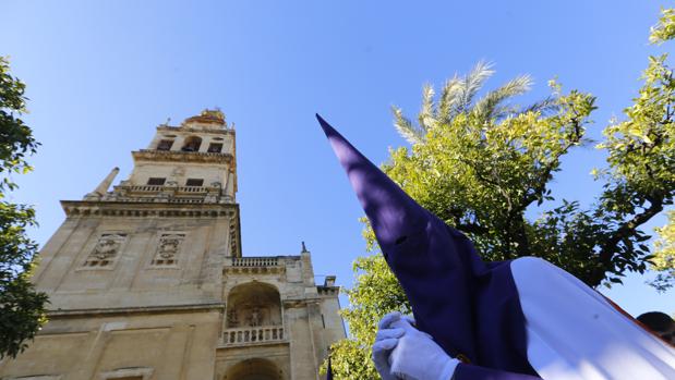 Semana Santa de Córdoba 2018: Menos calor pero el mismo sol para el Jueves Santo