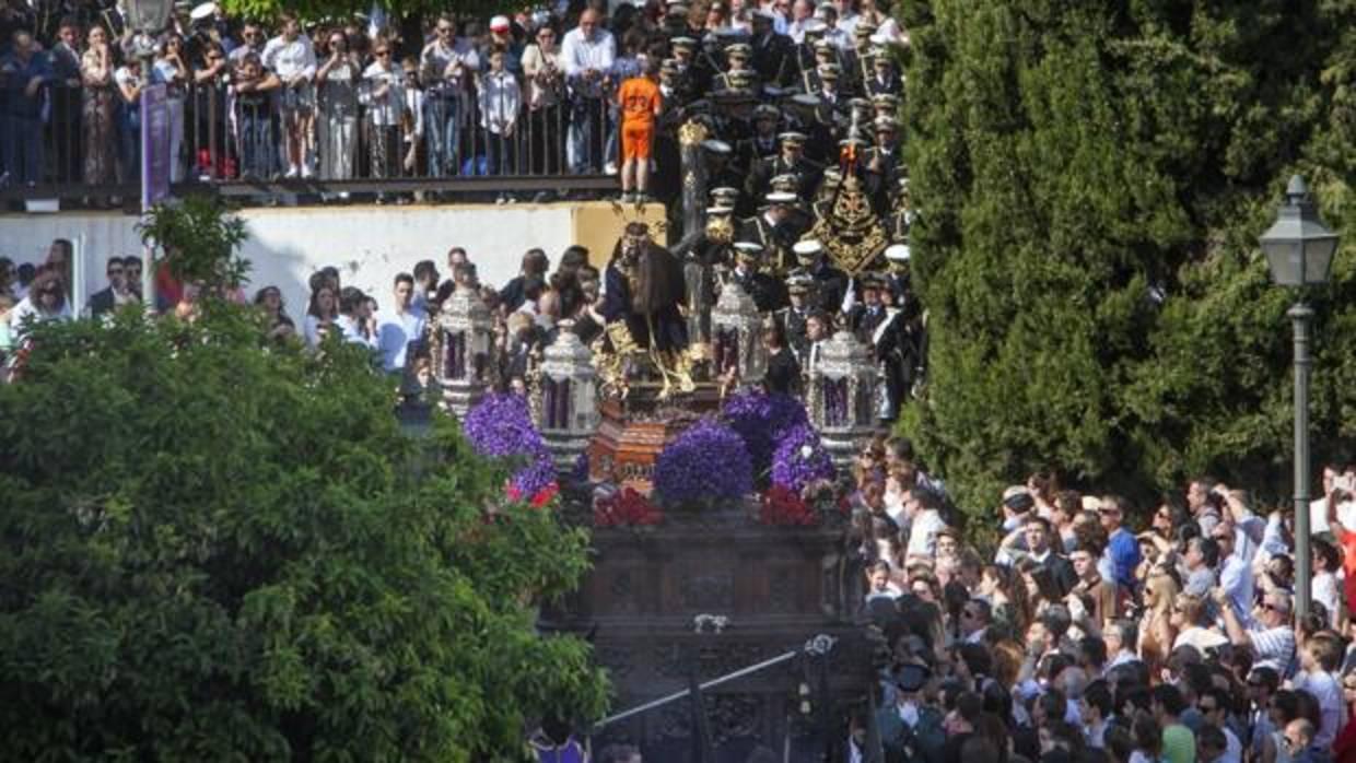 Salida de Nuestro Padre Jesús Caído