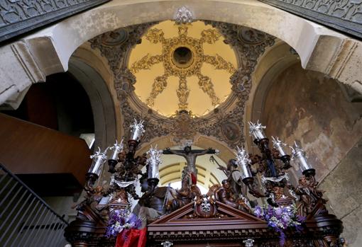 El Cristo de la Agonía, bajo la Puerta del Perdón de la Mezquita-Catedral de Córdoba