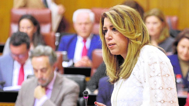 Susana Díaz elude dar explicaciones sobre el caso de las «mordidas» a parados en Córdoba