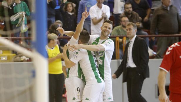 El Itea se aferra al sueño del play off