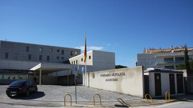 Tiroteo junto a un colegio en Algeciras poco antes de la salida de clase