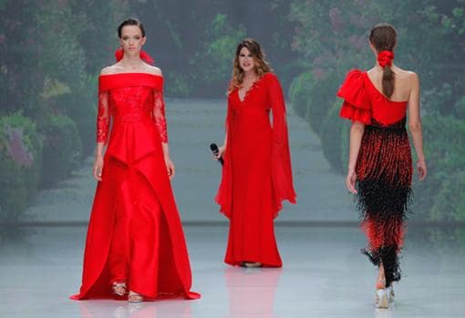 modelo en casa Trampas Las diseñadoras cordobesa Matilde Cano y Ana Torres desfilan en la  Barcelona Bridal Week