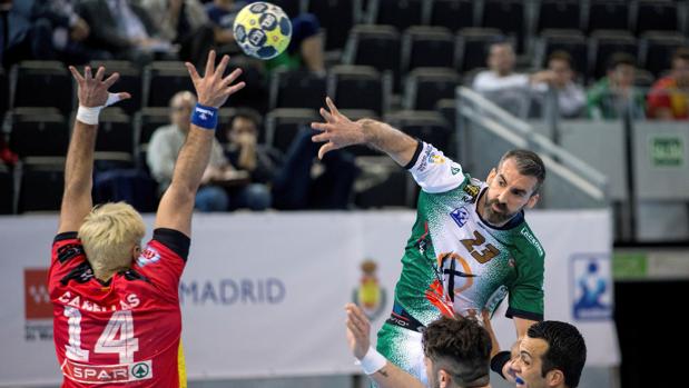 El Ángel Ximénez tumba al Granollers en la tanda de siete metros y pasa a las semifinales de la Copa del Rey