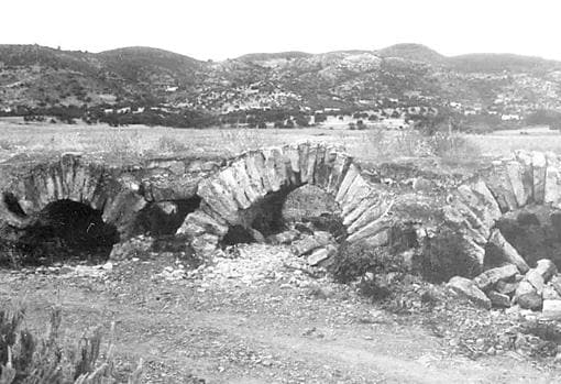 Puente de los Nogales en una imagen antigua