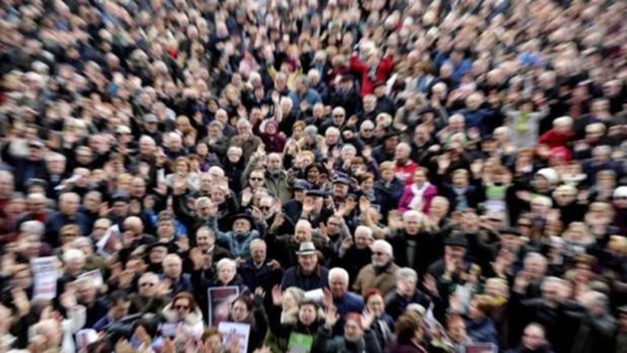 Pensionistas durante una manifestación