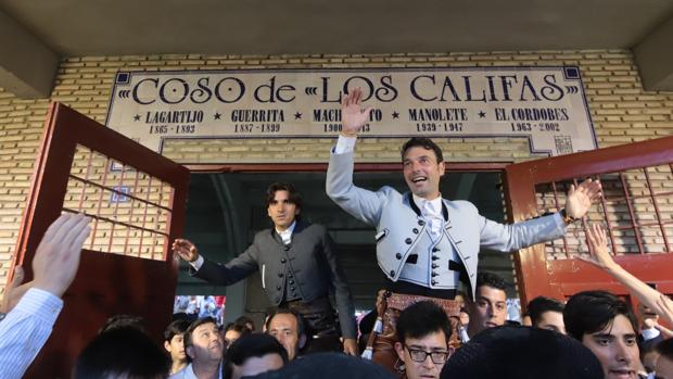 Toros Feria de Córdoba | Puerta grande para Cartagena y Ventura en el final del ciclo