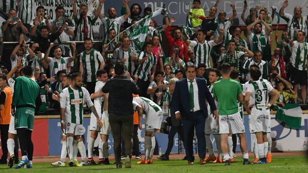 Córdoba CF | José Ramón Sandoval rompe a llorar en plena rueda de prensa tras la victoria en Reus