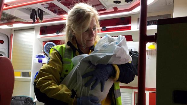 Maltrataba a su pareja y la tenía recluida en casa en Almería con sus dos bebés