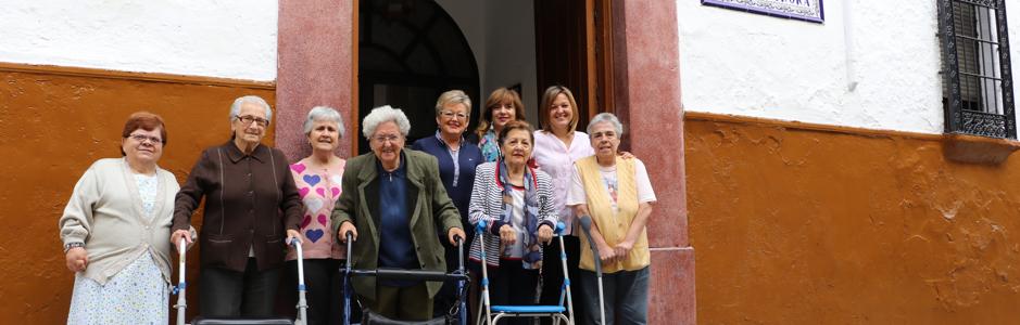 Usuarias de la residencia Nueva Aurora