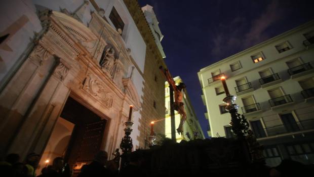 Buena Muerte busca templo para sus Titulares