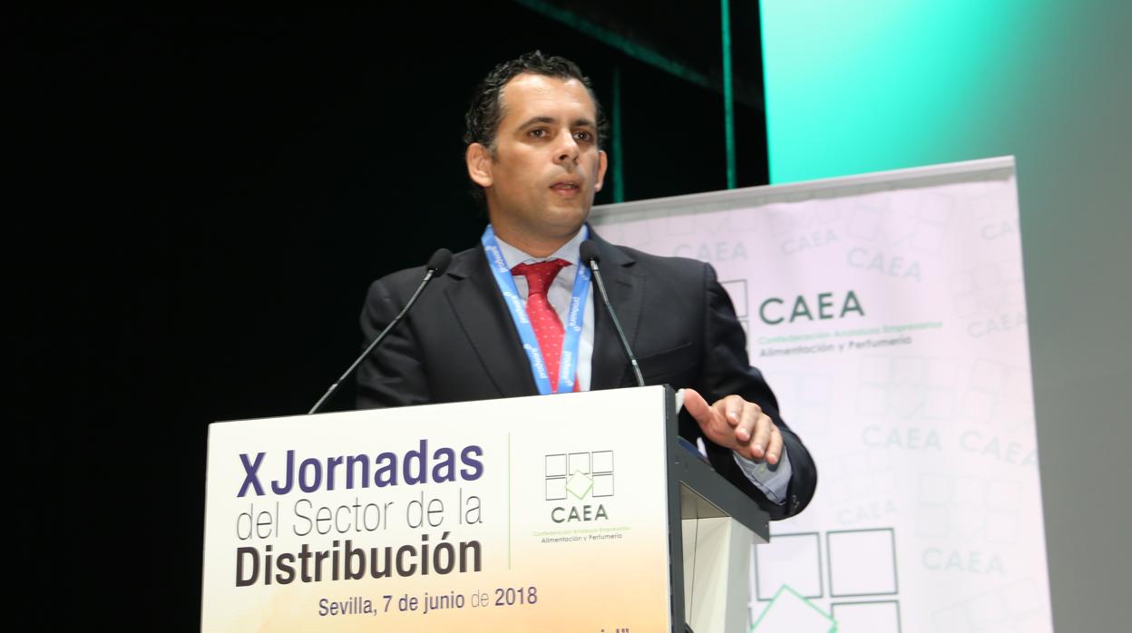 Raúl Perales es actualmente director general de Comercio de la Junta