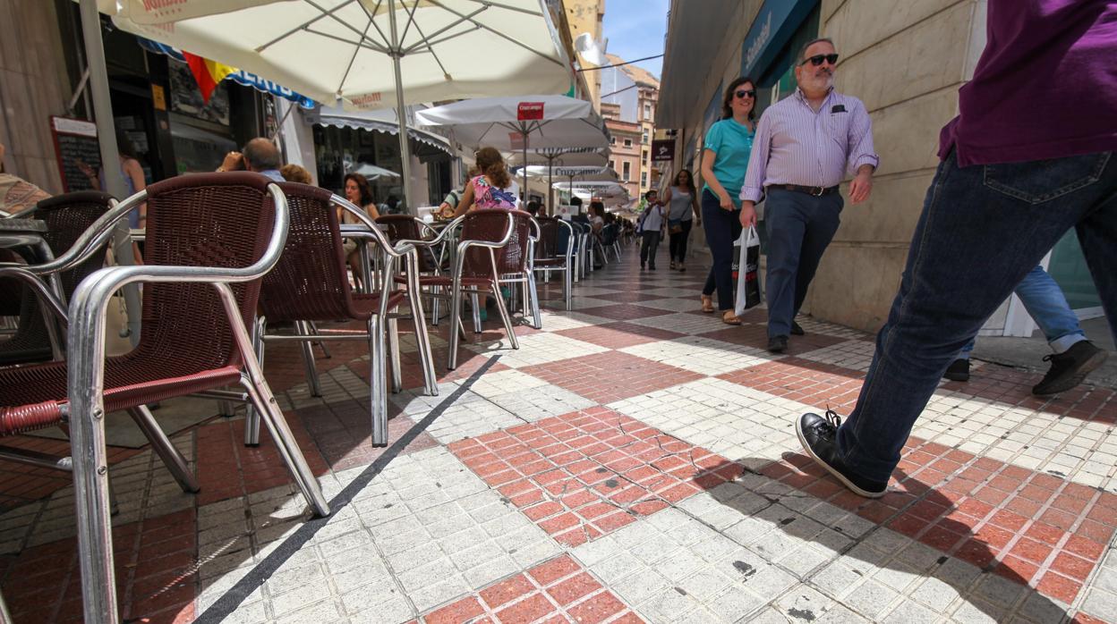 Paso peatonal en la calle de la Plata