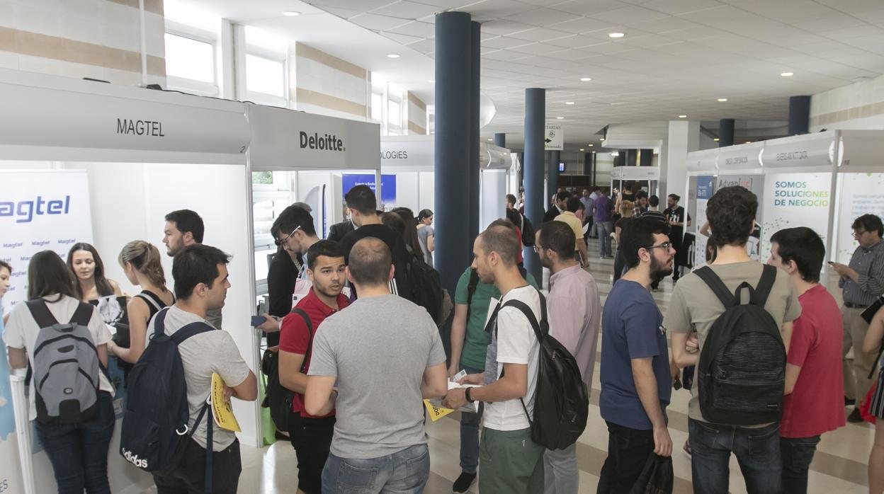 Alumnos en las Jornadas de Encuentro de la Escuela Politécnica Superior de Córdoba