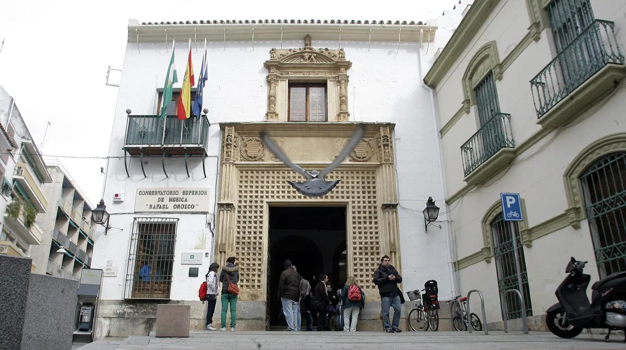 Fachada del Conservatorio Rafael Orozco en el centro de Córdoba