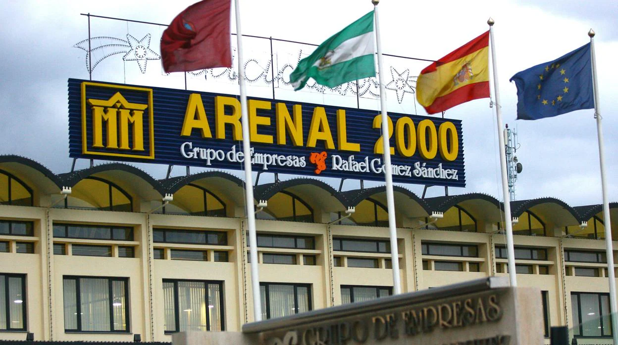Entrada a la sede de Arenal 2000