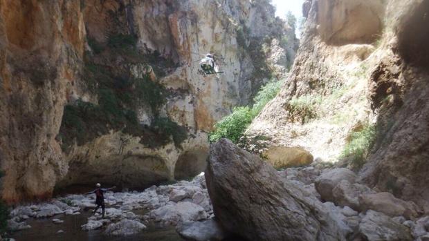 Muere un barranquista al caer diez metros en el embalse de La Bolera, en el Parque Natural de Cazorla