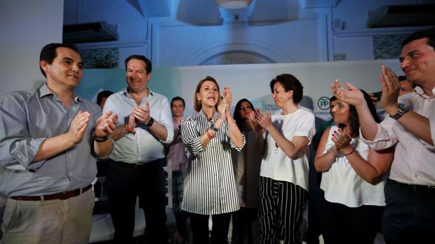 María Dolores de Cospedal vence en las primarias del PP en la provincia de Córdoba con el 40% de los votos