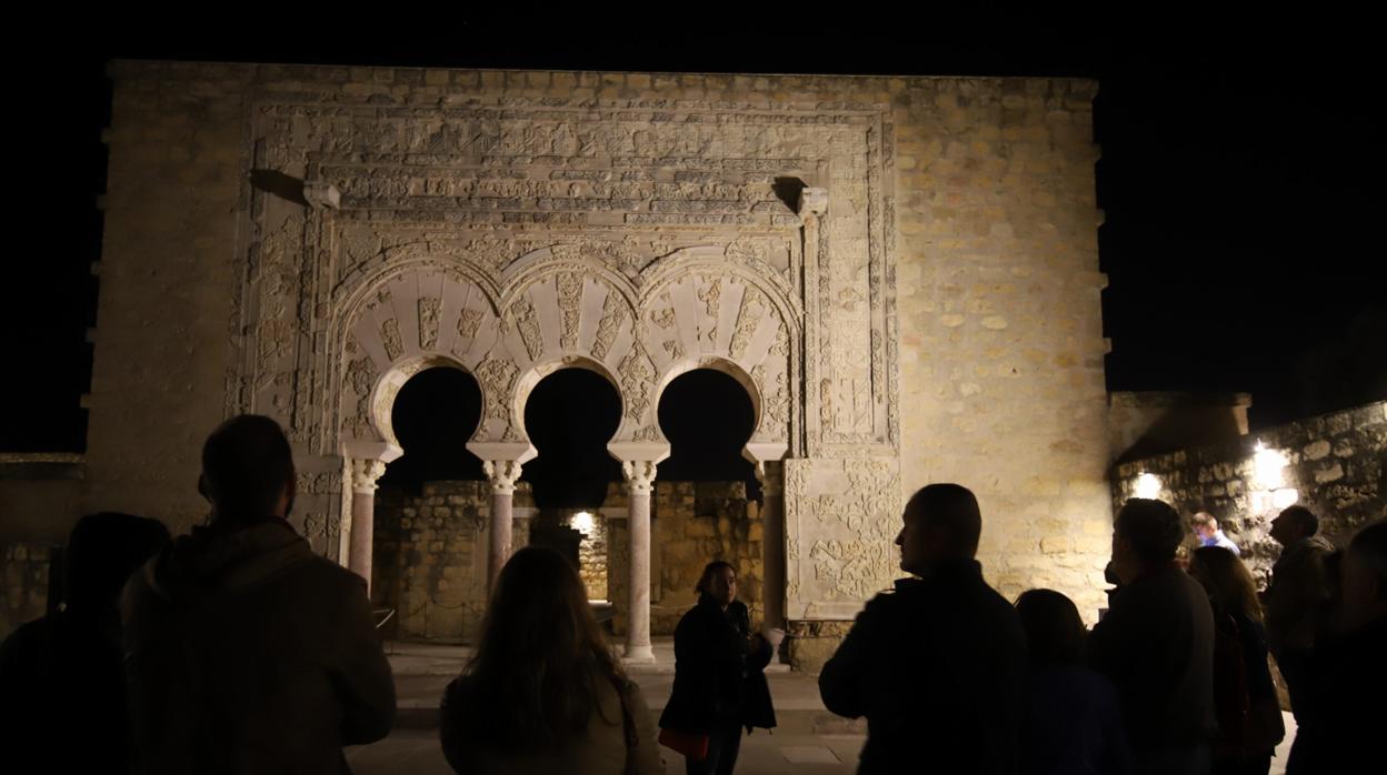 Visitantes nocturnos al yacimiento de Medina Azahara