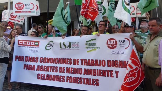 Los agentes forestales de Córdoba piden reducir sus «excesivas jornadas» y mejorar las condiciones