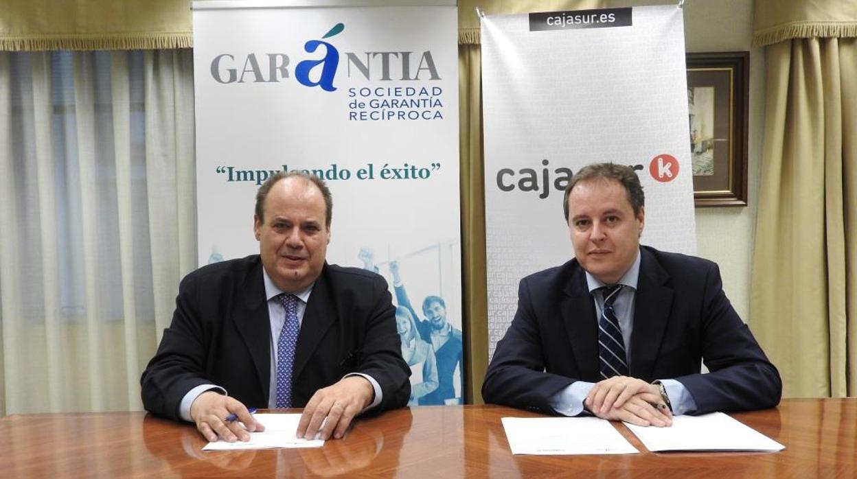 José María Vela y Jorge Morquecho, en la firma del convenio para pymes