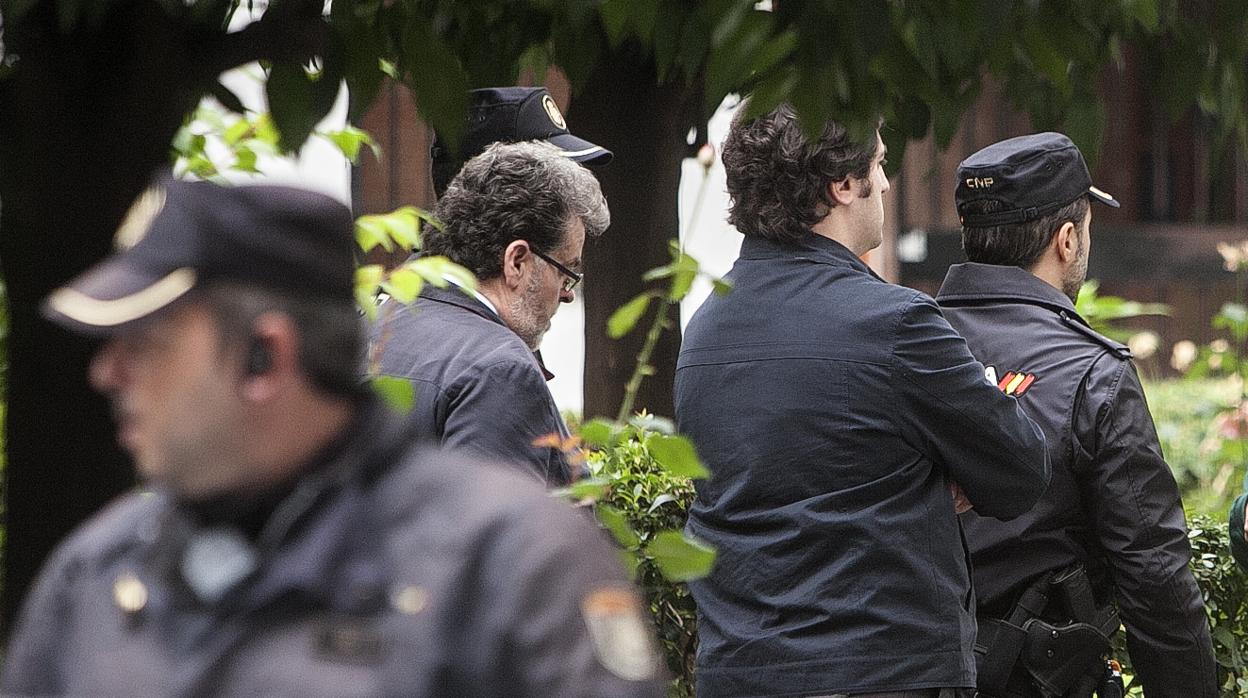 Agentes en la calle Sagunto en una imagen de archivo