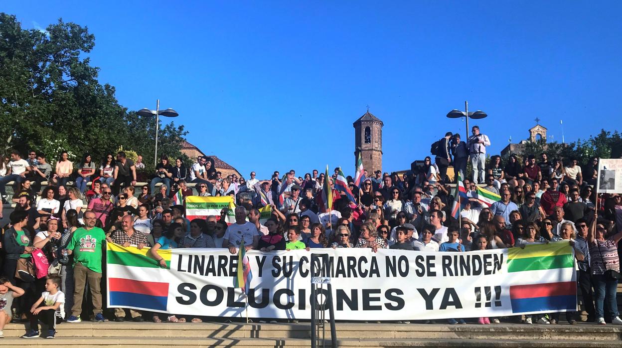 La plataforma Todos a una por Linares ha convocado varias manifestaciones