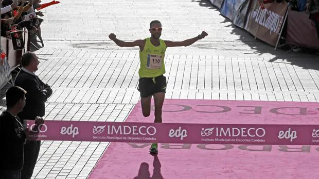 Hadout, sancionado por dopaje, perderá el triunfo en la Media Maratón de Córdoba