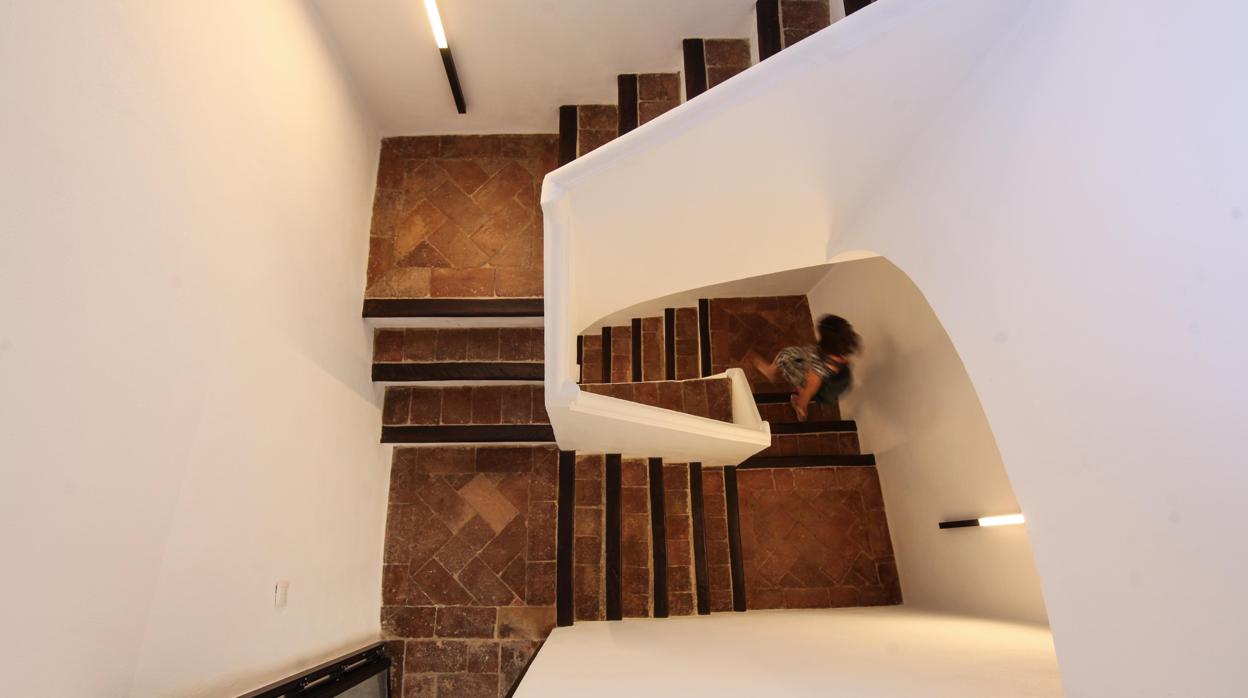 Una de las escaleras interiores del Palacete Barroco