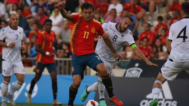 España saca sin problemas su billete para el Europeo tras vencer a Albania (3-0) en Córdoba