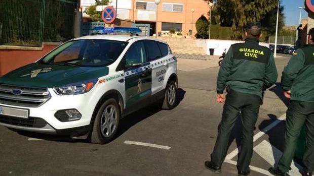 Arrestan oculto en un armario y defendido por un perro a un peligroso pandillero juvenil en Málaga