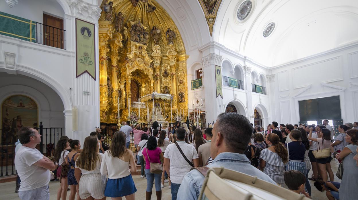 Interior del Santuario de la Virgen del Rocío