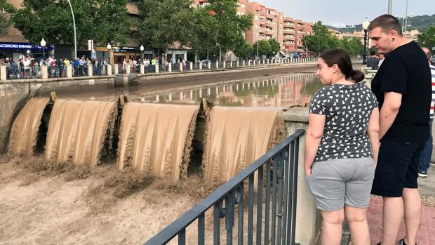 Tormenta en Granada: calles anegadas tras la tromba de agua en la provincia
