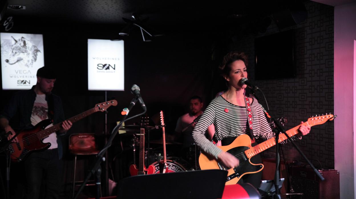 La cantante cordobesa Vega, durante un concierto en la ciudad