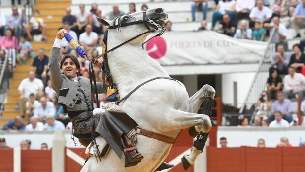 Ventura, a hombros en Pozoblanco tras cortar dos orejas