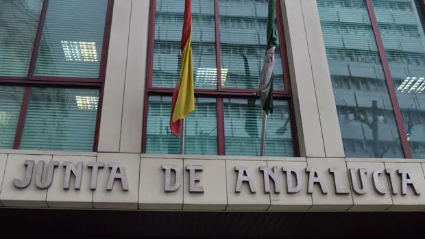 Suspenden cautelarmente a un profesor de Jaén mientras se investiga el presunto acoso a una menor