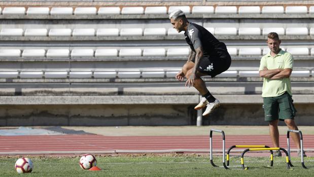 Córdoba CF | Jesús Valentín, dos semanas de baja